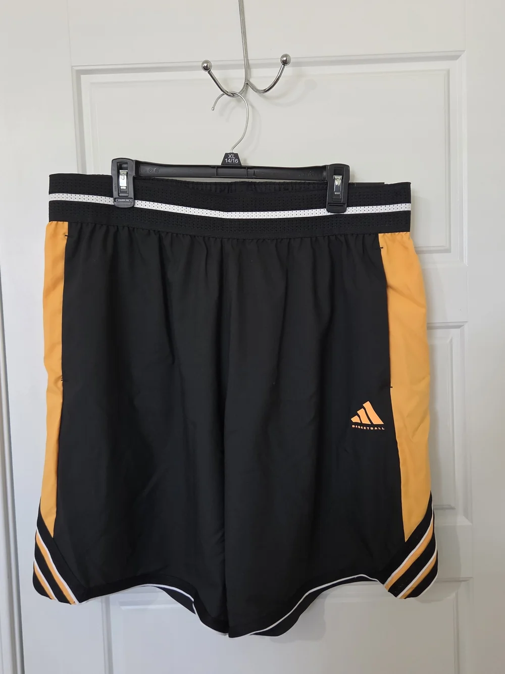 Men's Adidas Crazylite Shorts Size XL9